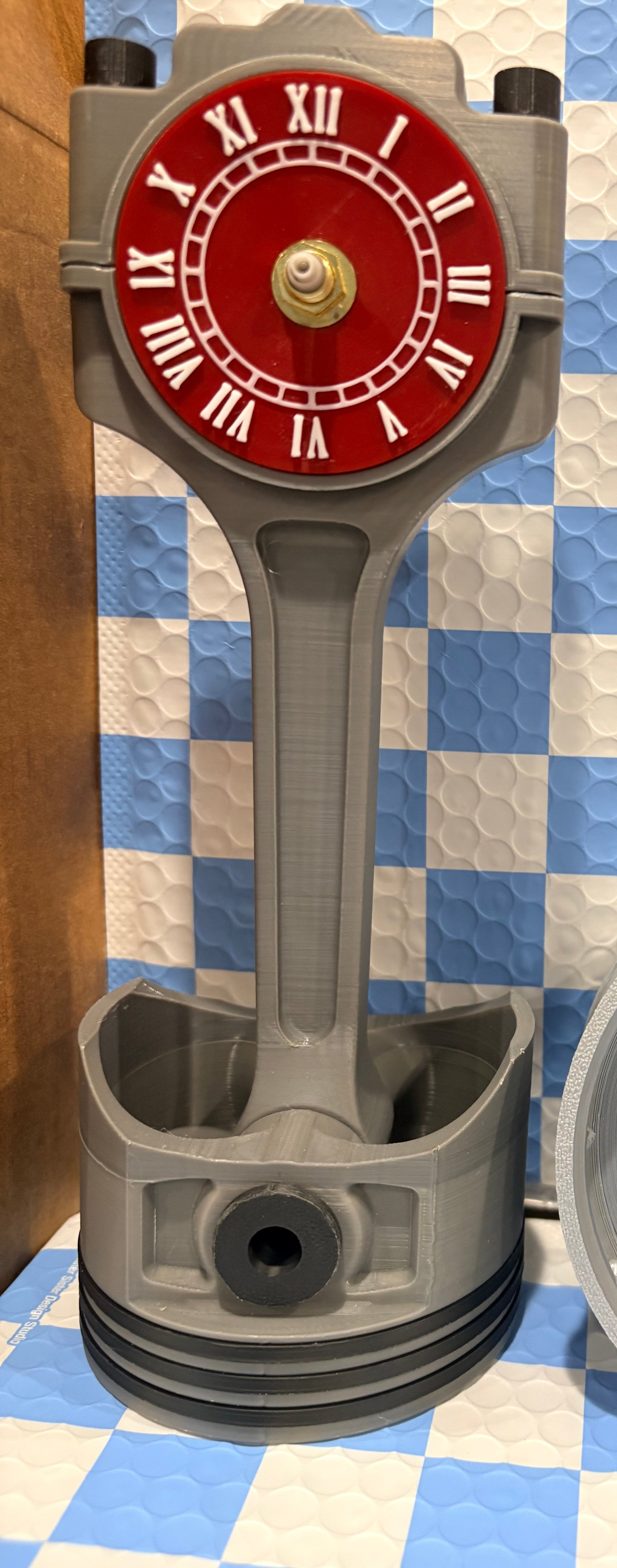 Desk tire or piston clock pre-made